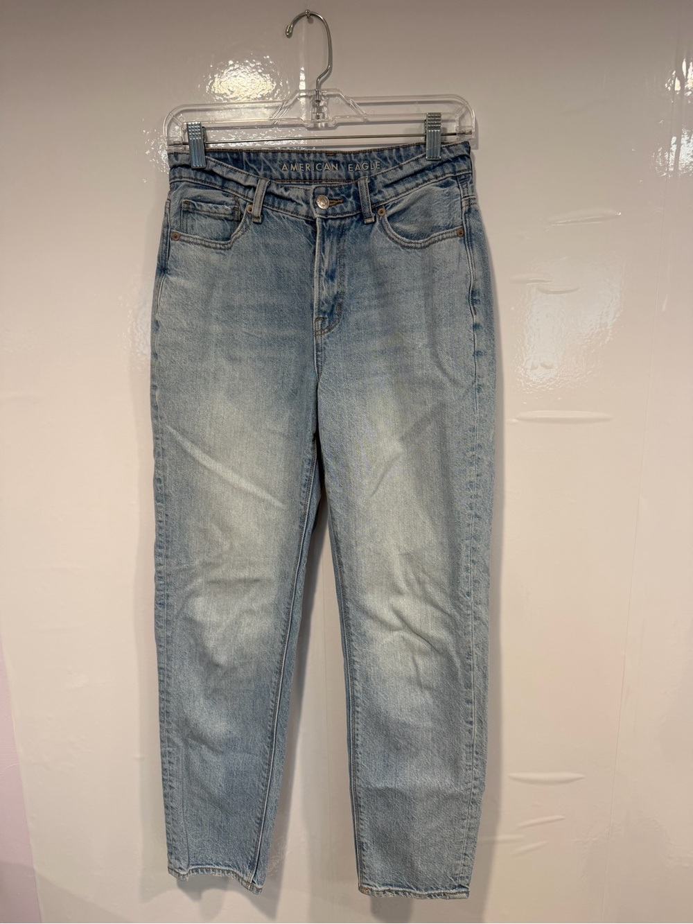 American Eagle Outfitters Mom Jean Women's Light Blue High-Rise Straight Jeans